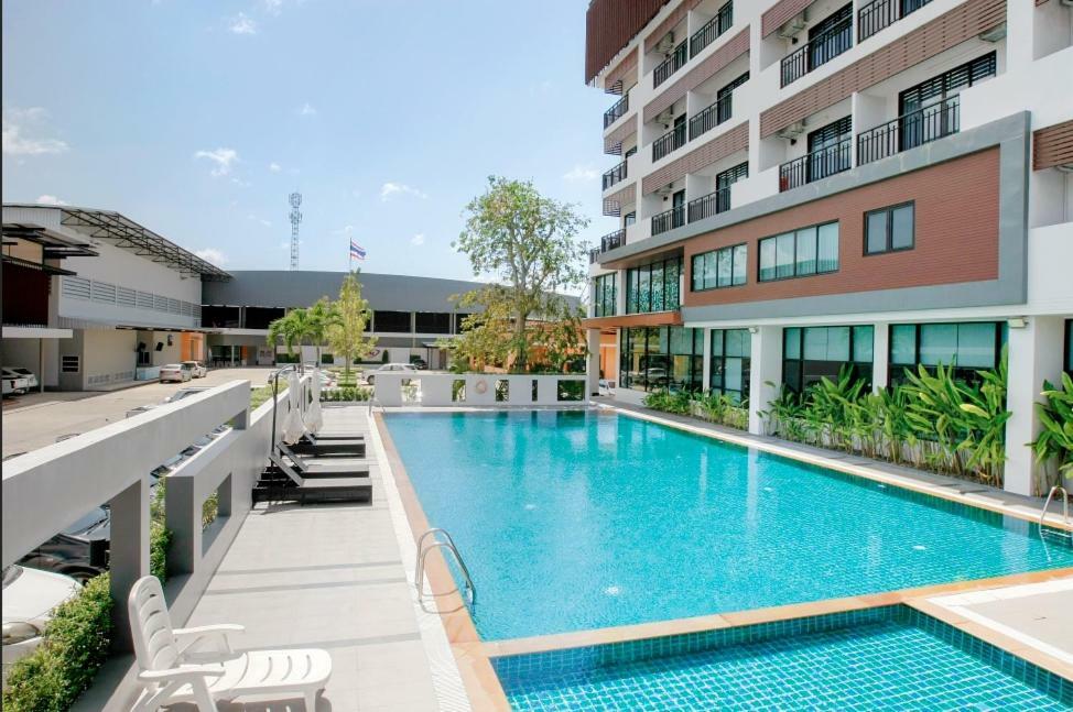 Ac Sportcenter Hotel Hat Yai Exterior photo